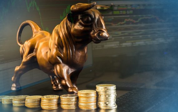 Цена на BTC превысила ключевые уровни сопротивления: “быки” нацелились на 8 600 USD